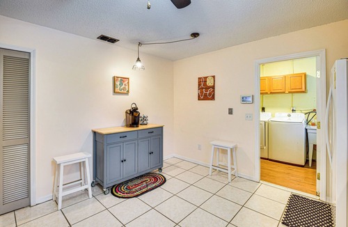Port Orange Cottage | 7 Mi to Beach! Poolside Oasis in Port Orange