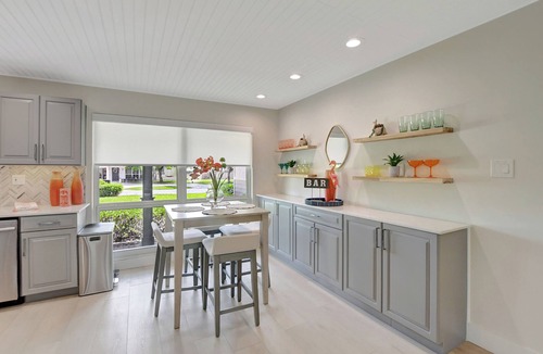 Boynton Beach House | 702B Lux Chapel Hill Beach Retreat: Heated Pool, Putting Green & Ping Pong Fun!