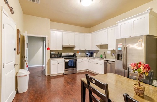 Five Points House | 7BR Sleeps 16+ | Perfect for Groups & Families