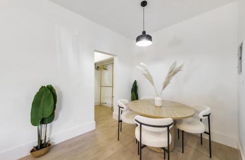 North Beach Apartment | 8040 Harding Apts