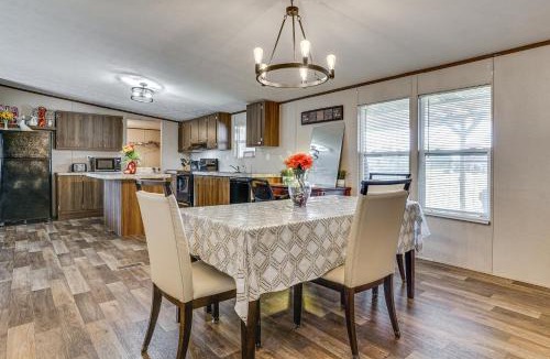 Fort Worth House | 9 Mi to Stockyards! Family Home in Fort Worth