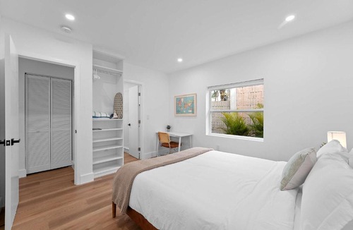 Victoria Park Apartment | 921 Apartment 1