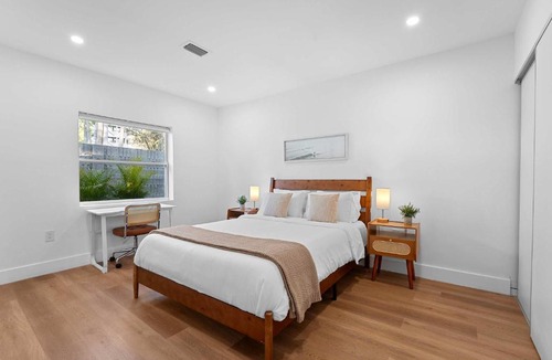 Victoria Park Apartment | 921 Apartment 2