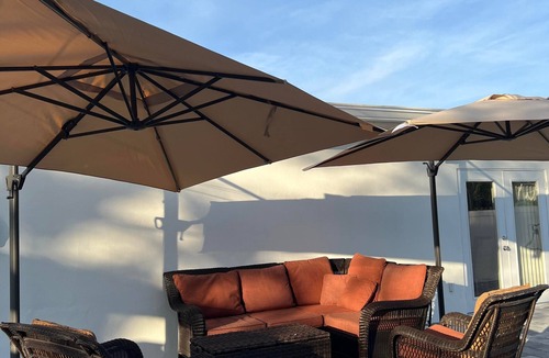 Naples Park House | A cozy two bedroom beach house.