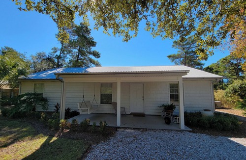 Gulfview Heights House | A perfect 30A spot for you & your pup! No pet fee!