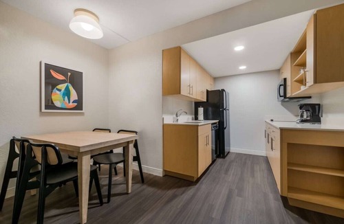 Florida Central Atlantic Coast Hotel | A Place You'll Surely Enjoy! w/Pool, Short Drive to SeaWorld Orlando