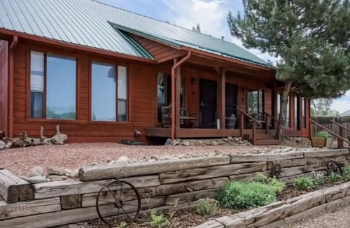 La Veta House | A Stone Wall Retreat in the heart of La Veta