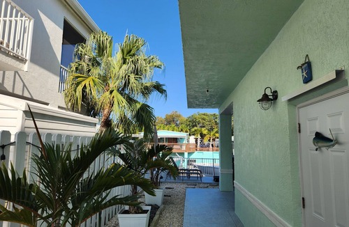 Cross Key Waterways House | A Wave From It All ~ Key Largo Paradise