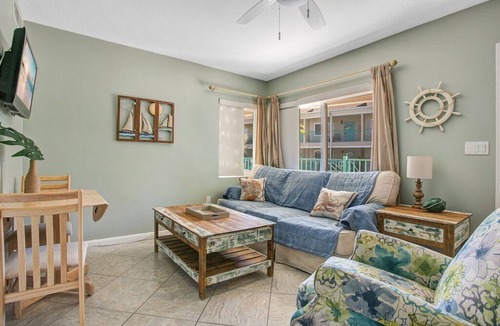 Bay Esplanade Apartment | Accessible Double Queen Bed