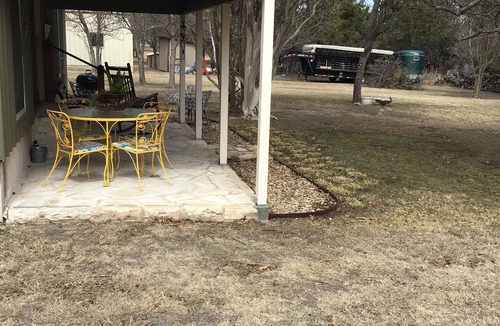 Fredericksburg House | ACE OF HEARTS The perfect getaway! Only 3.5 miles from Main Street.