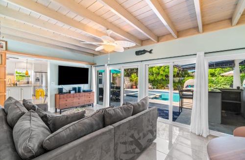 Singer Island House | Across from Beach- 3 Master Suites, Heated Pool & Spa, Tanning Ledge, Golden Tee - by Maven Vacation Rentals