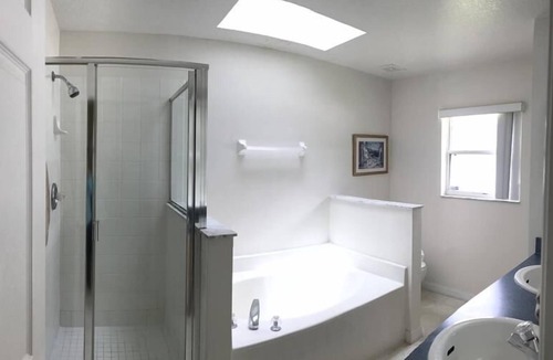 Thousand Oaks House | Affordable Conservation View home with south-east facing pool -4BR / 2BA : Free Wi Fi
