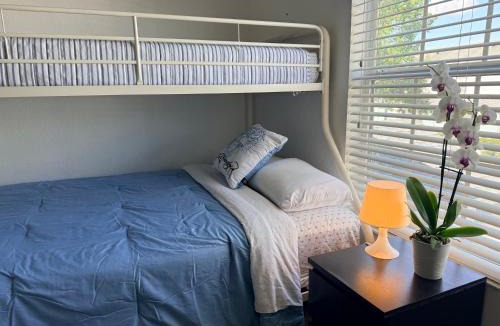 Windsor Hills House | Affordable Suite with Bath near Disney World and SeaWorld