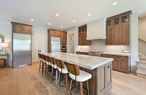 Holick House | Aggie Paradise: Sleeps 16+ w/Private Pool & Spa