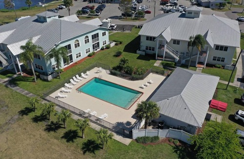 Clewiston Condo | AIR B&B DELUXE CONDO - Spacious 2 bed room condo at Roland Martin Marina