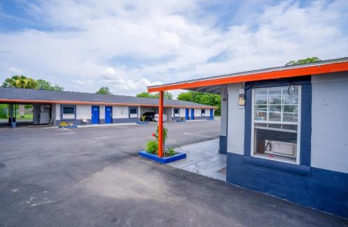 West San Antonio Hotel | Alamo Oasis Inn and Suites By OYO San Antonio
