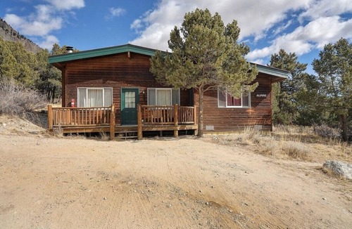 Nathrop Cabin | Alpine Cabin at Deer Valley Ranch. Family friendly w/resort amenities included
