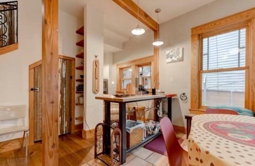 Hyde Park House | Amazing and Unique Spacious 3bd in Hyde Park