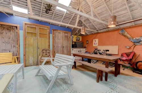 Hyde Park House | Amazing and Unique Spacious 3bd in Hyde Park