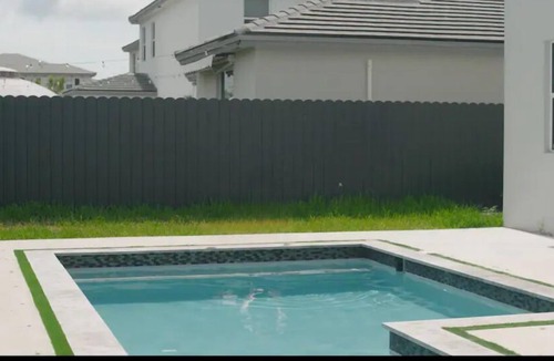 Richmond West House | Amazing Family 🏡 with PRIVATE POOL!
