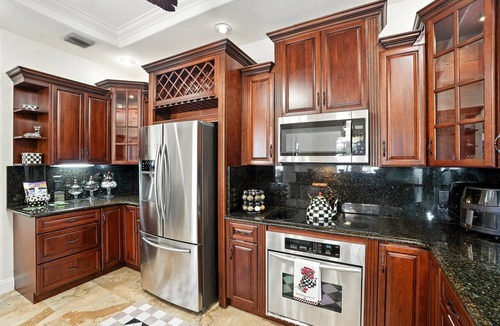 Mariner Villa | Amazing lakefront villa w. ALL the amenities - sleeps 12!