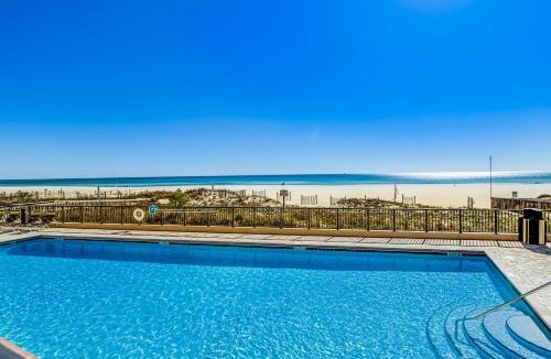 Orange Beach House | Amazing Seventh-Floor Condo in Beachfront Resort with Free WiFi Shared Pool