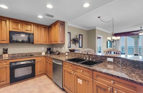 Pensacola Beach Condo | Amazing Sunsets! Summer is Here Limited Dates Remaining Book Now!