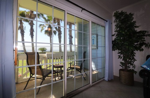 Galveston Condo | Amazing Views - Condo 1st floor - 2beds - 2baths (Sleep 4-6)