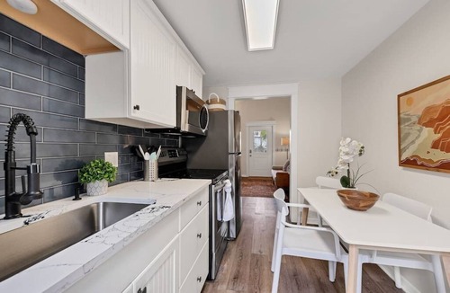 Ilexhurst Apartment | AMI Ohana Beach Resort B with fabulous salt pool!