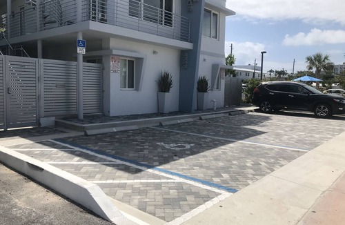 East Fort Lauderdale Apartment | Apt. # 1 Bermuda Blue Beach Club - (1/1)