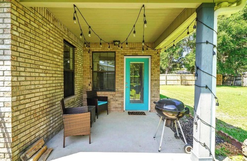 Wright House | Arcade Escape: Ping Pong, Grill, 6 Miles to Beach