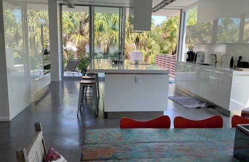 Sanibel House | Architectural 3-bedroom pool house w/private beach access in brilliant Sanibel