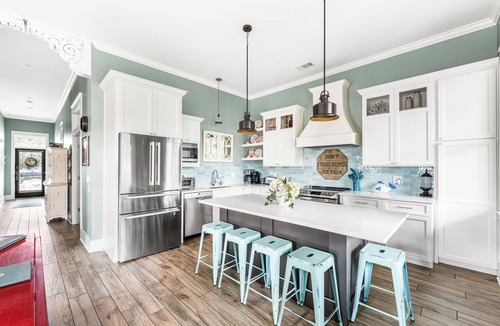 Frangista Beach Cottage | As Good As It Gets*Designer*Beach Svc+Gear