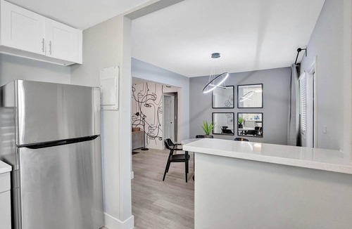 West Avenue Apartment | Astoria Suite 2BD/2BA Miami Beach Lincoln Casa