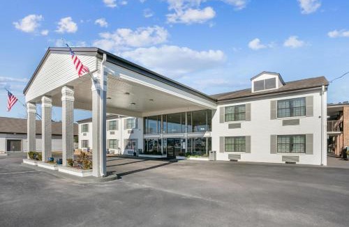 Brent Hotel | At Home Inn - Pensacola