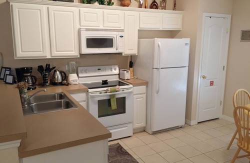Silver Creek House | Attractive 5 Bedroom/3 Bathroom single storey villa located on Hwy 27.