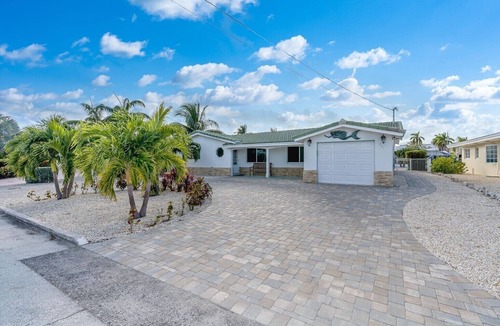 Key Colony Beach House | AUGUST Opening, Fishermen, Couples, Families, Pool, Cabana Club
