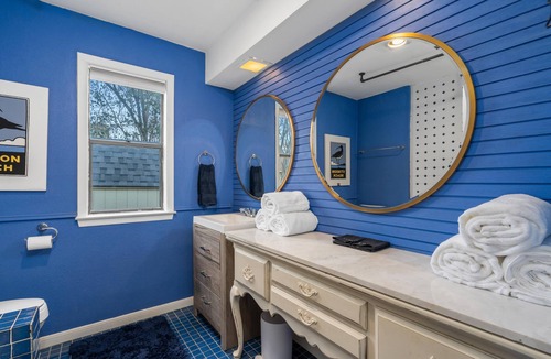 Georgetown Villa | Austin Close, Family Friendly, Game Room, King Bed, Personality +!
