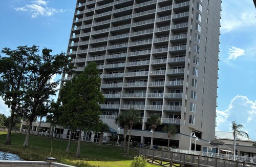 Florida Central Atlantic Coast Condo | AVAILABLE NOW LOW WEEKLY RATE 2.5 BDR 2BTH NEAR DISNEY LAKEVIEW HOTTUB POOL 119+