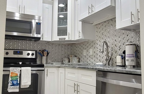 The Meadows Villa | AVAILABLE THIS LOVELY 1/1 TURNKEY FURNISHED VILLA @ THE MEADOWS