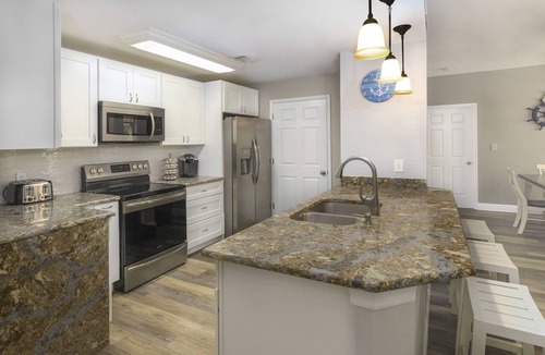 Clearwater Condo | AVALON RESORT, LUXURY CUSTOM 2/2 BEACH THEMED CONDO, HEATED POOL, CLOSE TO BEACH