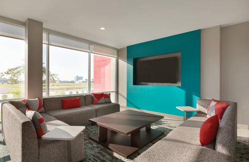 Ringgold Hotel | avid hotel Chattanooga South - Ringgold by IHG