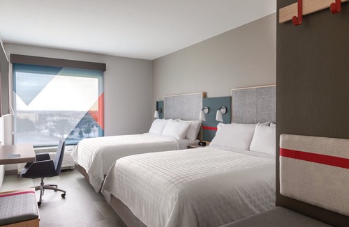 Tropic Hotel | avid hotel Melbourne Viera by IHG