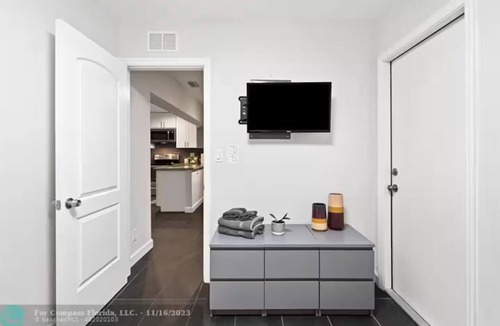 Coral Heights House | Azure Oasis Escape - Pool - 5 Min drive to Beach!