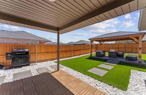 Midland House | Backyard Oasis in West Texas