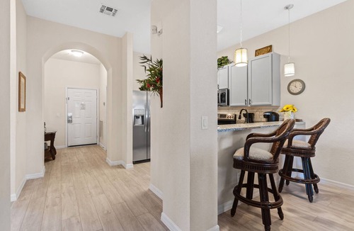 Bahama Bay Condo | Bahama Bay Resort Condo 3bd 2ba w Waterview's 1700 sq ft, 8 min to Disney