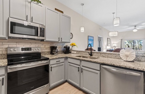 Bahama Bay Condo | Bahama Bay Resort Condo 3bd 2ba w Waterview's 1700 sq ft, 8 min to Disney