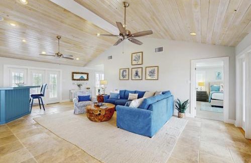 Key Allegro House | Bay Dreamin