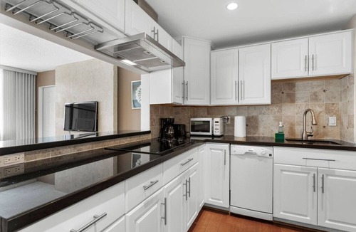 Bay Harbor Islands Apartment | Bay Harbor Sunset Apt 5B