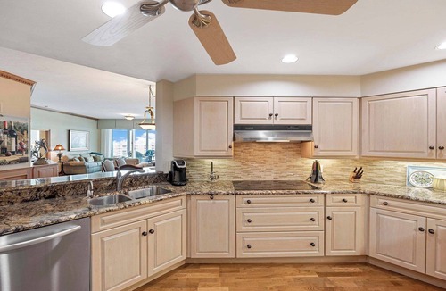 Park Shore Condo | Bay Pointe at Naples Cay PH105
